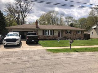 22711 Kensington St, Taylor, MI 48180