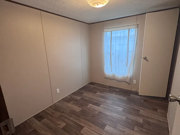 188 Loyalty Ln — Photo 6
