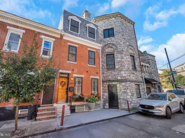 2314 Pemberton St, Philadelphia, PA 19146