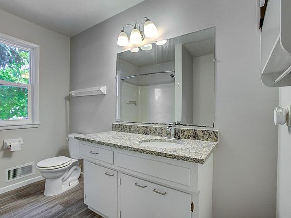 4th image of 1376 Hazelwood St Unit 2