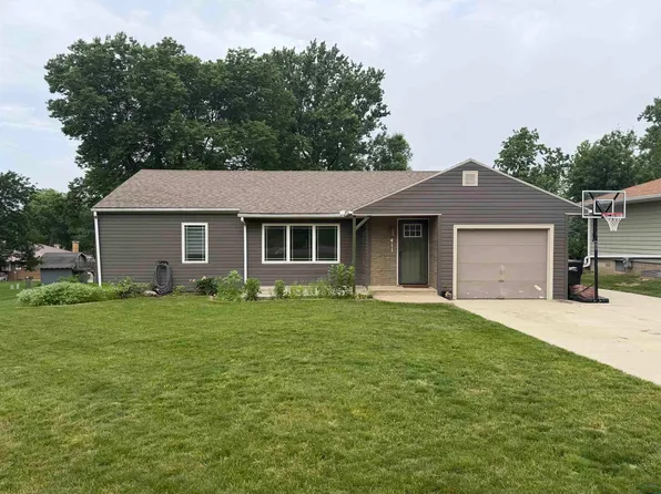 411 N 8th St, Akron, IA 51001