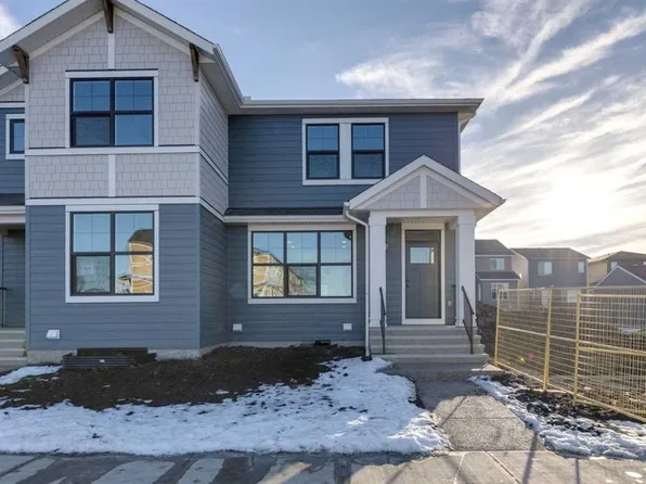 315 N Fireside Dr, Cochrane, AB T4C 0X4