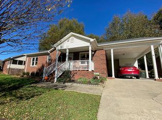1009 Autumn Ln, Concord, NC 28025