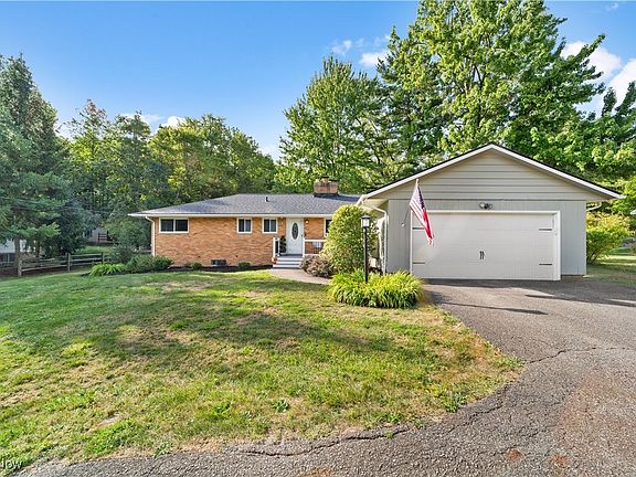 2nd image of 6661 Glenwillow Dr