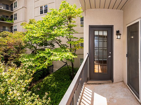 3rd image of 1074 Peachtree Walk NE #A216