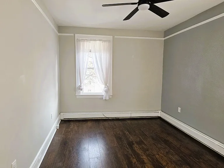 143 Main St #2 — Photo 10