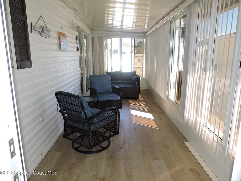 830 Lychee Dr — Photo 4