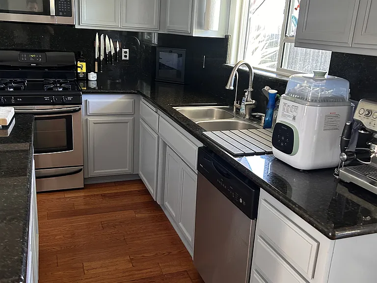 224 Ash Ave — Photo 8