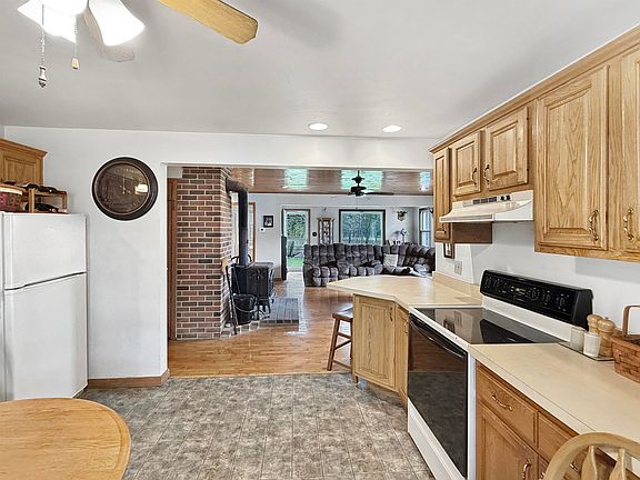 3rd image of 4639 Rivermoor Rd