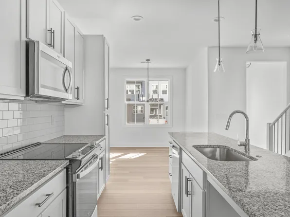 4820 Gossamer Ln #101, Raleigh, NC 27616