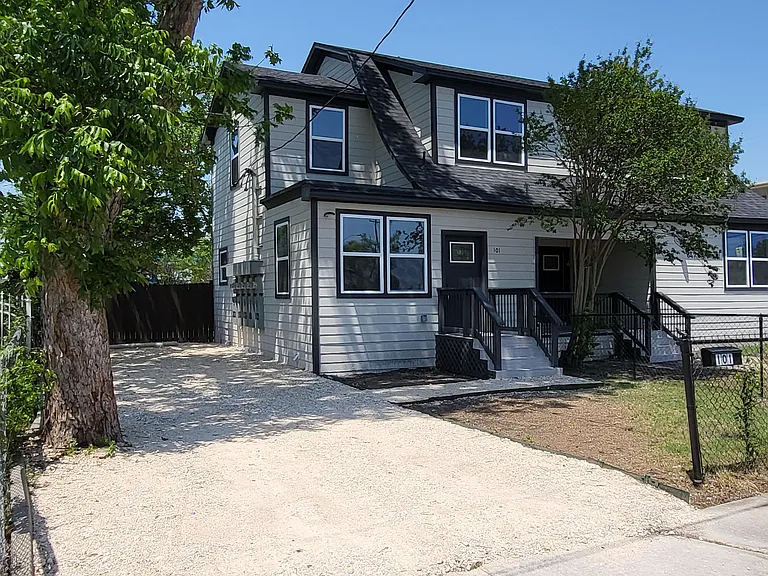 647 Hammond Ave #101 — Photo 1