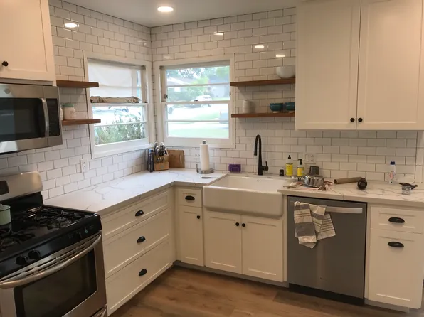 1490 N Grand Oaks Ave, Pasadena, CA 91104