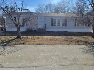 6 Falkland Ln, Rochester, NH 03867