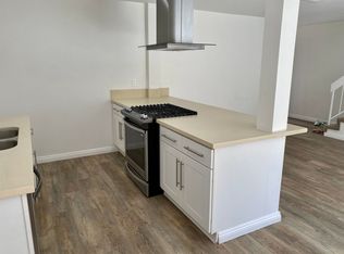 2221 Huntington Ln #4, Redondo Beach, CA 90278