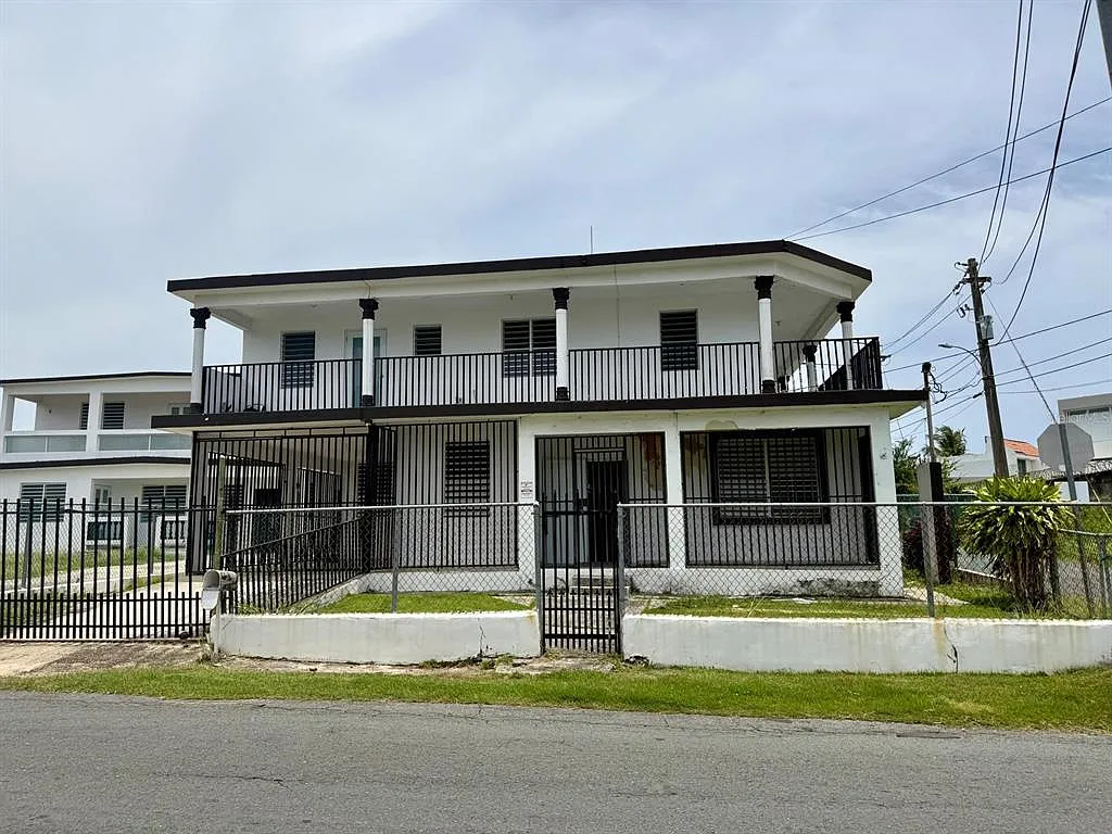 2 bed, 1.0 bath, 598 sqft, $900 — Photo 3
