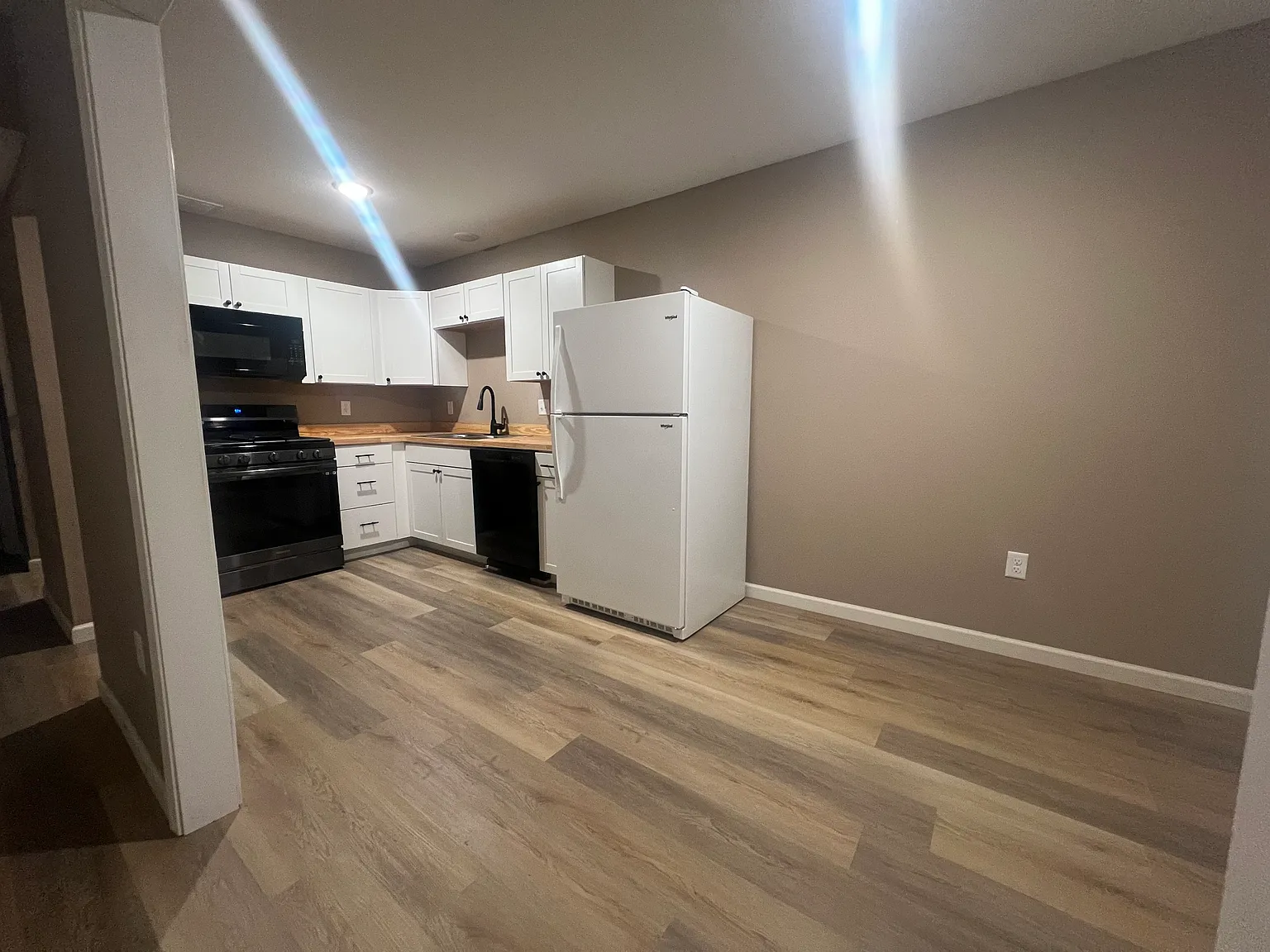 2 bed, 860 sqft, $750 — Photo 4