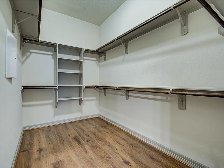 5941 Kansas St — Photo 16