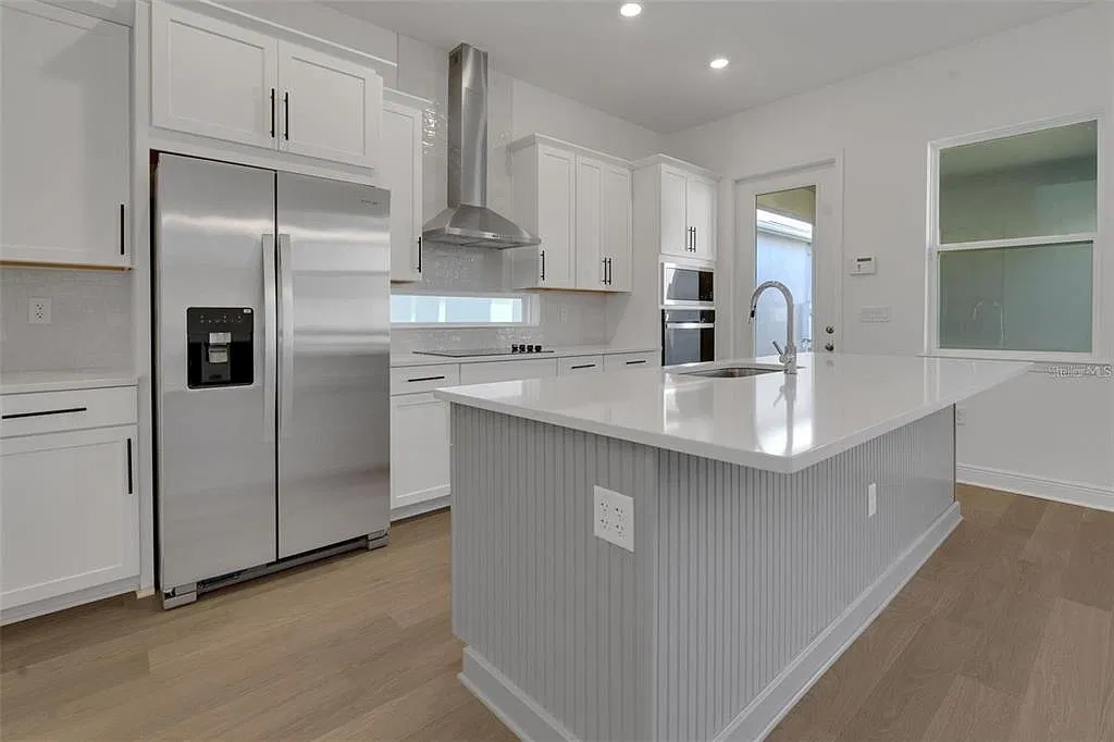 3 bed, 2.5 bath, 2150 sqft, $4,200 — Photo 4