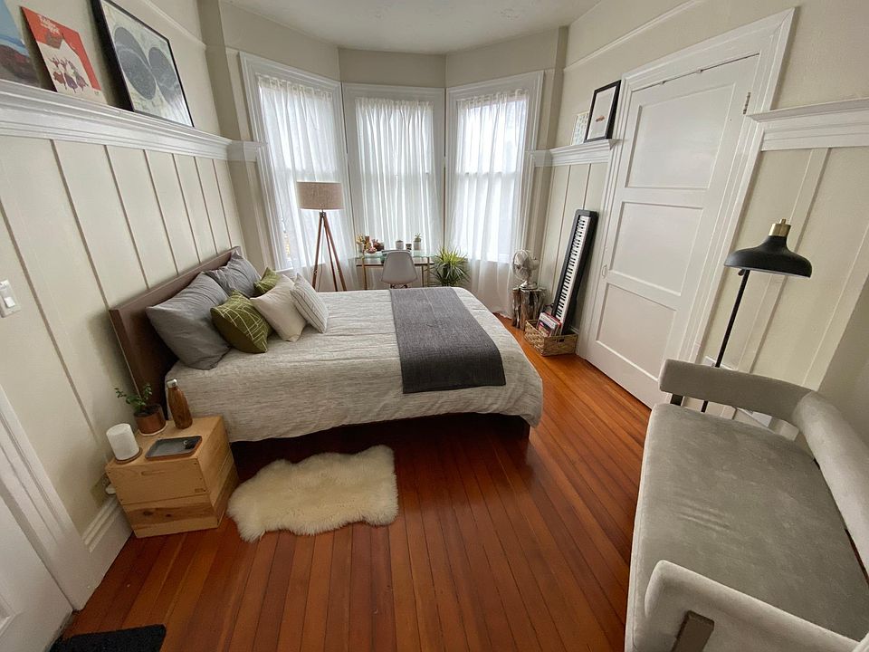 Main room: living/bedroom