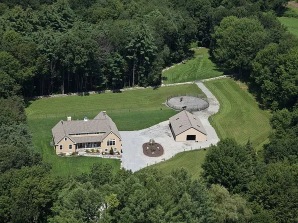 250 Maple Rd, Easton, CT 06612