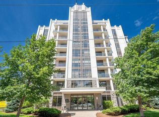 90 Charlton Ave W #302, Hamilton, ON