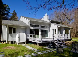 28 Cobbetts Ln, Shelter Island, NY 11964
