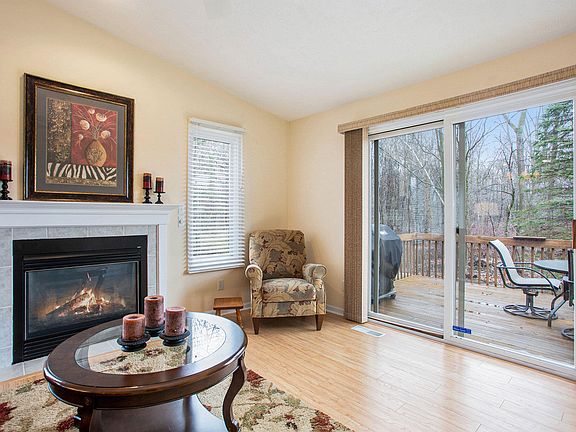 5th image of 6526 Green Mist Dr SE