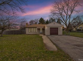 305 N Hintz Rd, Owosso, MI 48867