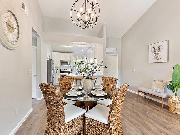 4th image of 1743 Parkview Green Cir