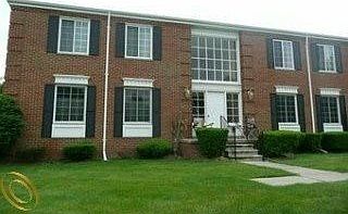 5th image of 626 E Fox Hills Dr #1