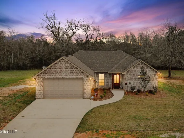 9 Burnt Oak Ln, Carriere, MS 39426