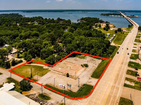 2705 W Main St, Gun Barrel City, TX 75156