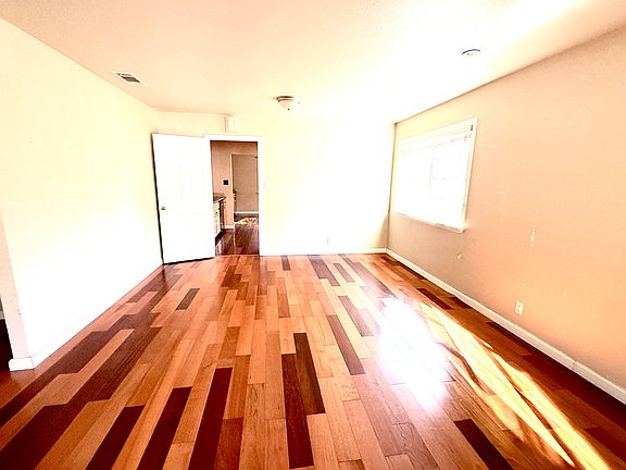 4th image of 718 Bucher Ave