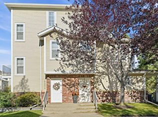 7171 S Coach Hill Rd SW #4003, Calgary, AB T3H3R7