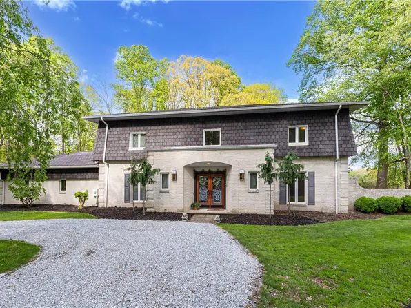 326 Malden Rd, Coal Center, PA 15423