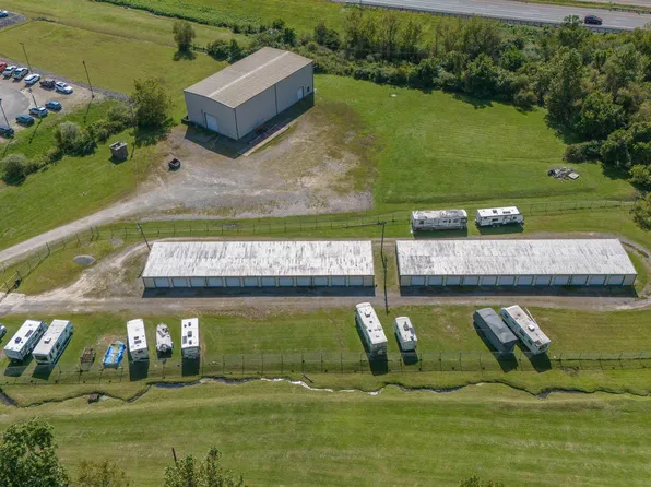 622 Barnetts Run Rd, Bridgeport, WV 26330
