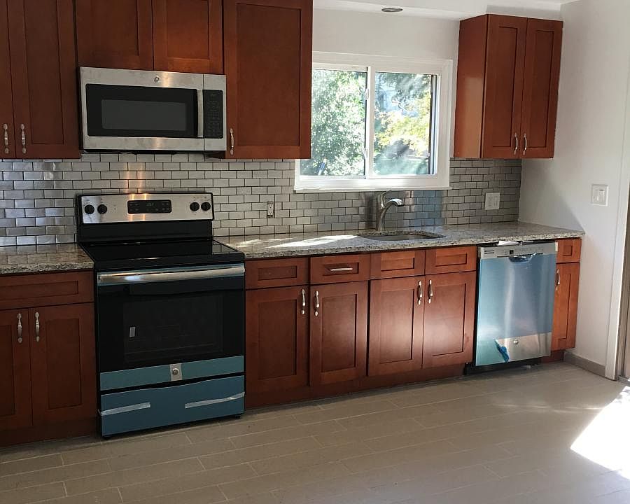 Newly Renovated Kitchen