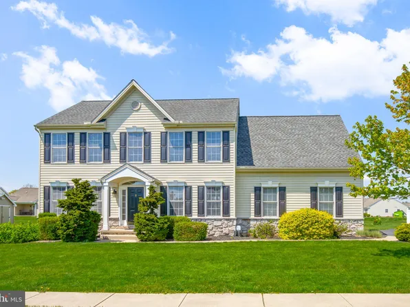 710 Arbor Rose Ave, Mount Joy, PA 17552