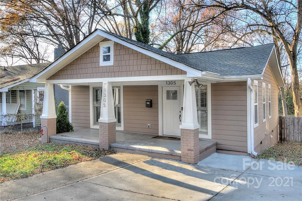 1305 N McDowell St — Photo 2