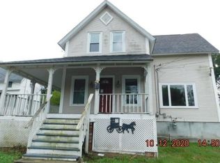 106 Lippitt Ave, Warwick, RI 02889