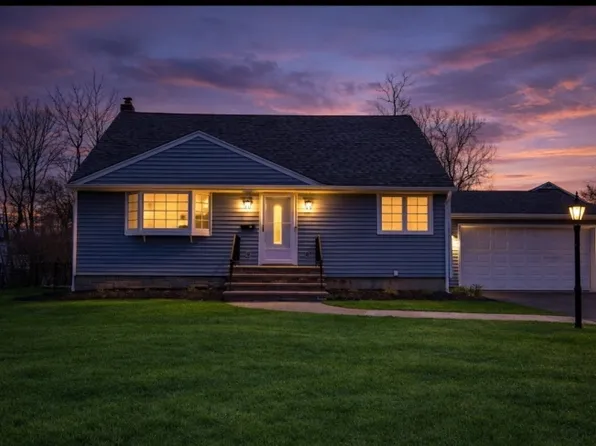 86 Deerfield Rd, West Caldwell Twp., NJ 07006