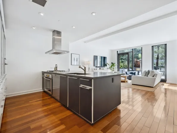 99 Warren Street image 8 of 39