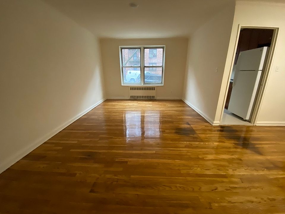 2nd image of 6344 Saunders St Ste 2
