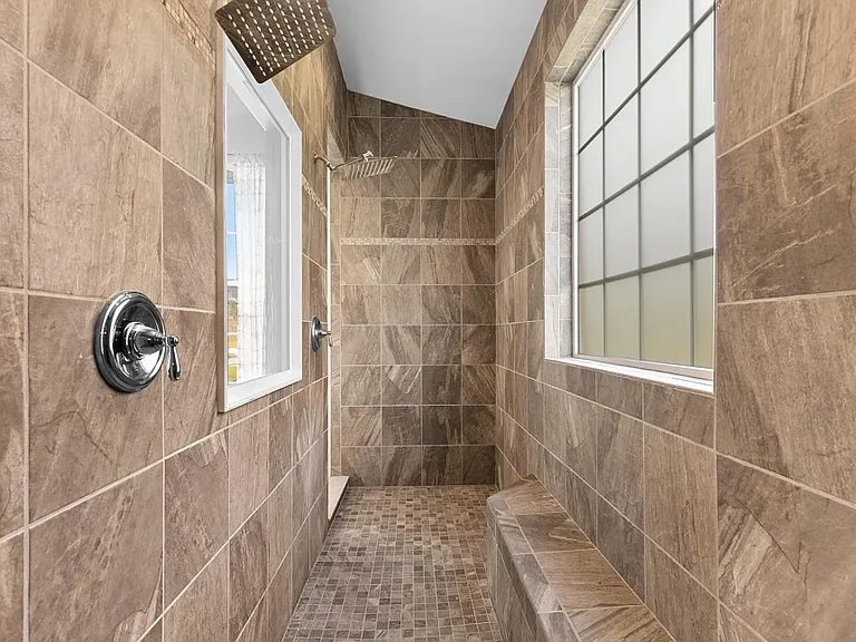 9309 Blanchard Dr — Photo 23