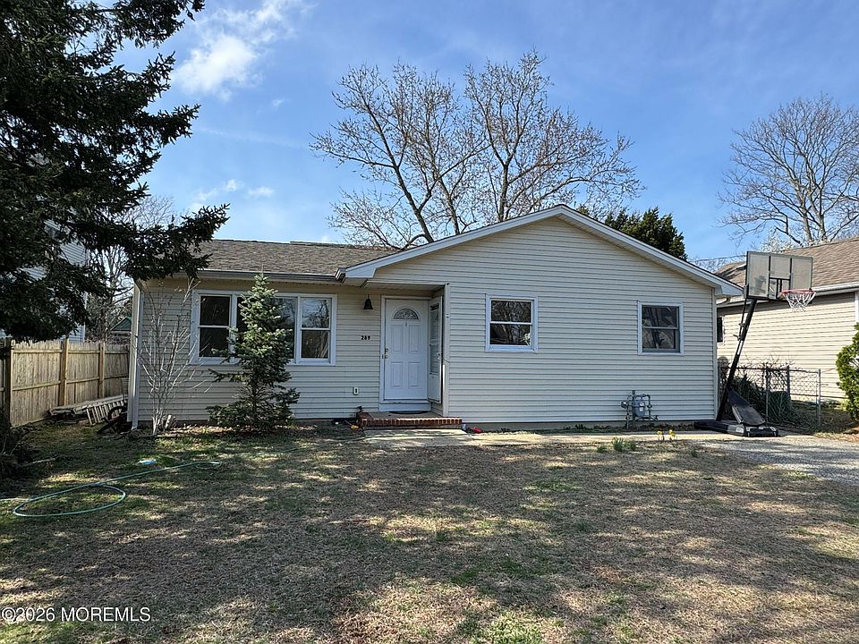 1st image of 289 16th Avenue