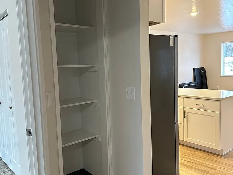 8193 N Mohawk St — Photo 16