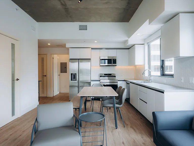 TENTEN Campus Glendale — Photo 22