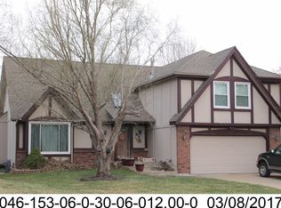 1302 E Meadow Ln, Olathe, KS 66062