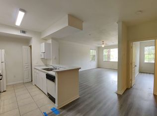 17104 Carrington Park Dr APT 519, Tampa, FL 33647