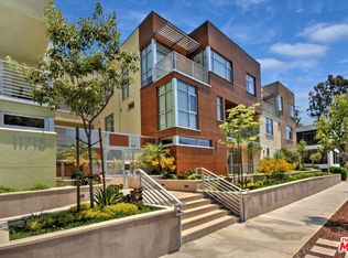 11715 W Bellagio Rd #104, Los Angeles, CA 90049